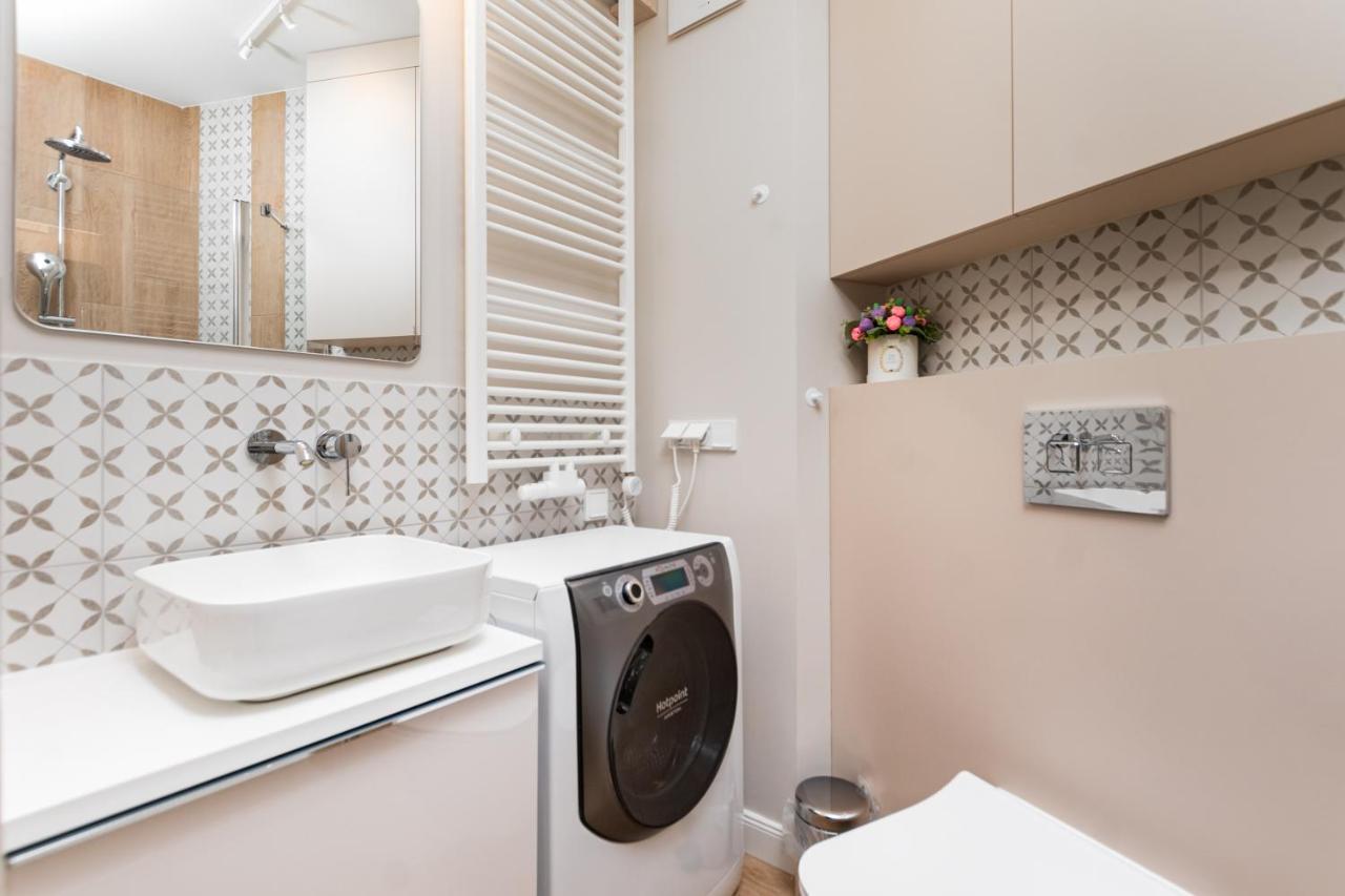 Apartament Solidarnosci By Your Freedom Varsovia Exterior foto